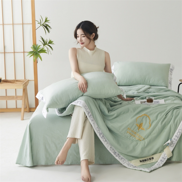 91家纺网 家纺一手货源 找家纺 西域种棉人·千百笠 2025新款A类100%新疆棉花夏凉被纯棉全棉填充毛巾绣绣花纯色双拼原棉空调被夏被 千寻薄荷绿