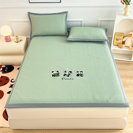 2025年新款乙纶华夫格刺绣熊猫漫野冰豆豆系列熊猫-清新绿-床席款