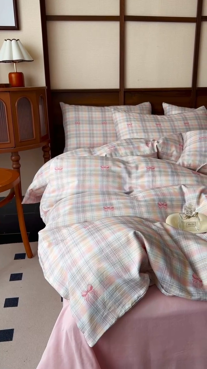 91家纺网 家纺一手货源 找家纺 优品阁  2025新款A类全棉有氧双层纱四件套 彩蝶飞飞