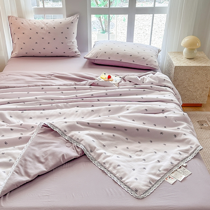 91家纺网 家纺一手货源 找家纺 斯卡诺家纺 2025新款针织双层纱韩版花边夏被四件套夏季夏凉被空调被 莫奈紫