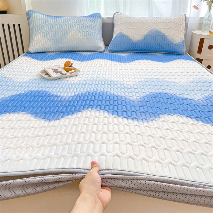 91家纺网 家纺一手货源 找家纺 布卢姆床垫 2025新款5mmA类乳胶凉席床笠套件夏被组合 海天线