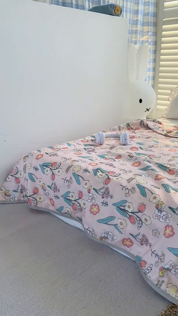 91家纺网 家纺一手货源 找家纺 潮邦 2025新款全棉双层纱多功能盖毯 兔之园