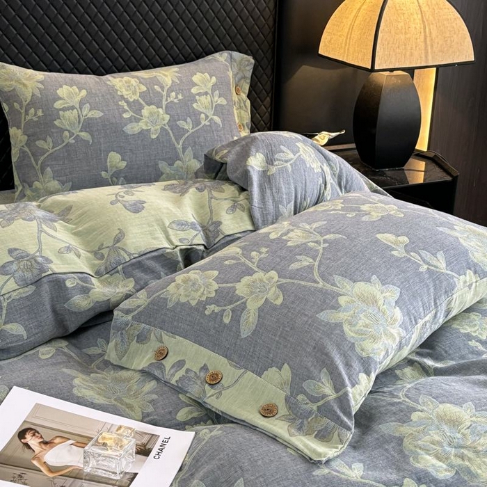 91家纺网 家纺一手货源 找家纺 2025新款全棉色织双层纱纽扣款四件套 七里香-灰黄