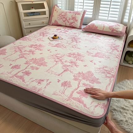 91家纺网 家纺一手货源 找家纺 （总）花言狐语 2025新款真冰藤印花床笠款凉席