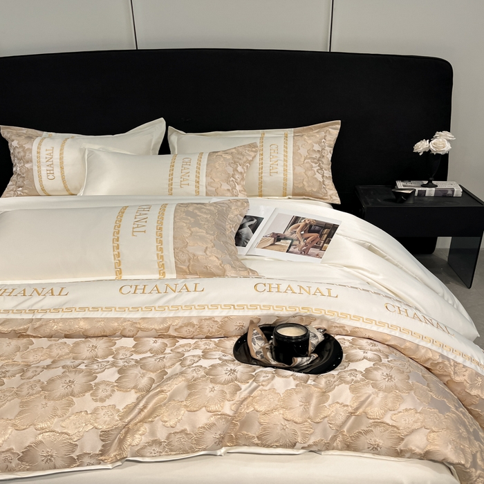 91家纺网 家纺一手货源 找家纺 米彩家纺 2025新款A类水洗真丝金丝浮雕提花绣花四件套 桃花-奶白