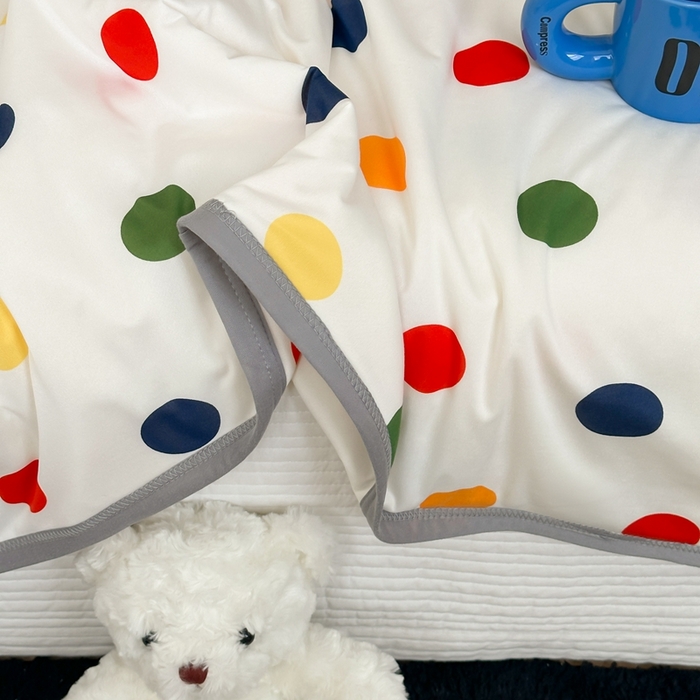 91家纺网 家纺一手货源 找家纺 觅糖家纺 2025新款软糯针织云柔大豆夏被 彩色波点