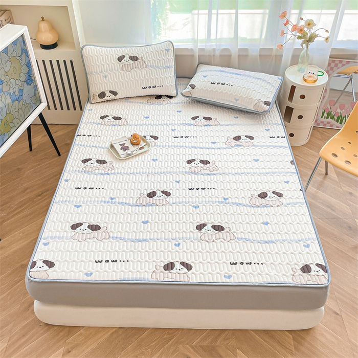 91家纺网 家纺一手货源 找家纺 布卢姆床垫 2025新款5mmA类乳胶凉席床笠套件夏被组合 假期小狗