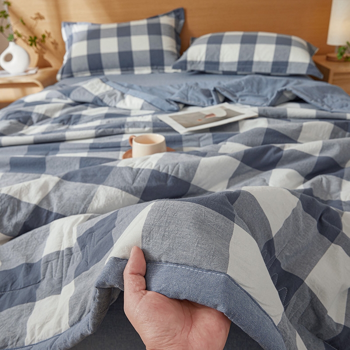 91家纺网 家纺一手货源 找家纺 西域种棉人·千百笠 2025新款A类100%新疆棉花夏凉被纯棉全棉填充原棉空调被手工宽边水洗棉夏被 蓝中格