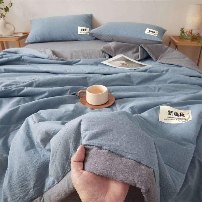 91家纺网 家纺一手货源 找家纺 2025新款A类里外全棉夏凉被100%新疆棉纯棉全棉填充无印格子款空调被原棉夏被 里外全棉-双拼浅蓝