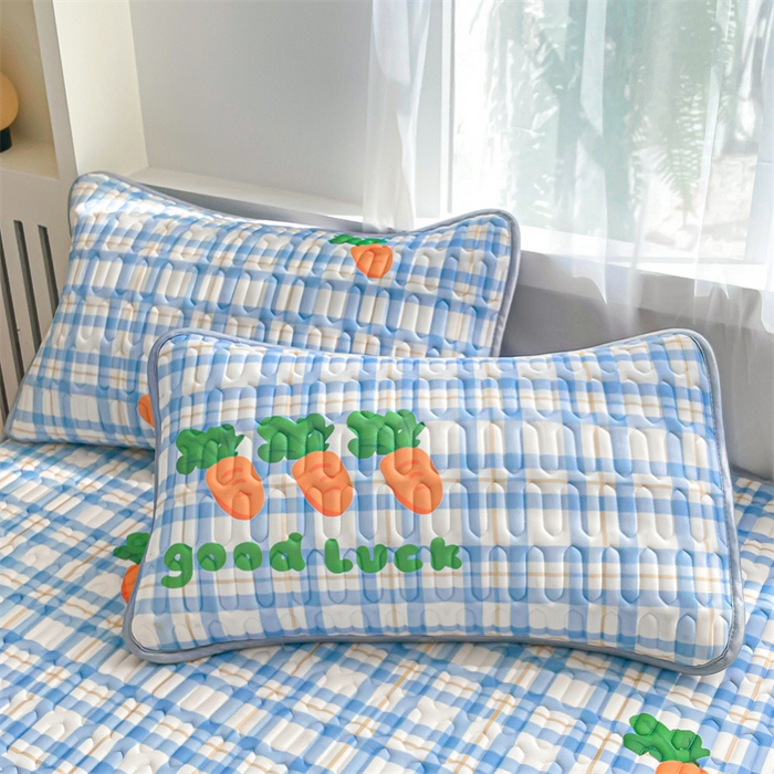 91家纺网 家纺一手货源 找家纺 布卢姆床垫 2025新款5mmA类乳胶凉席床笠套件夏被组合 拔萝卜