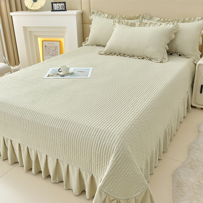 91家纺网 家纺一手货源 找家纺 星窝家纺 2025新款水洗棉花边床裙式多功能床盖三件套 经典豆绿