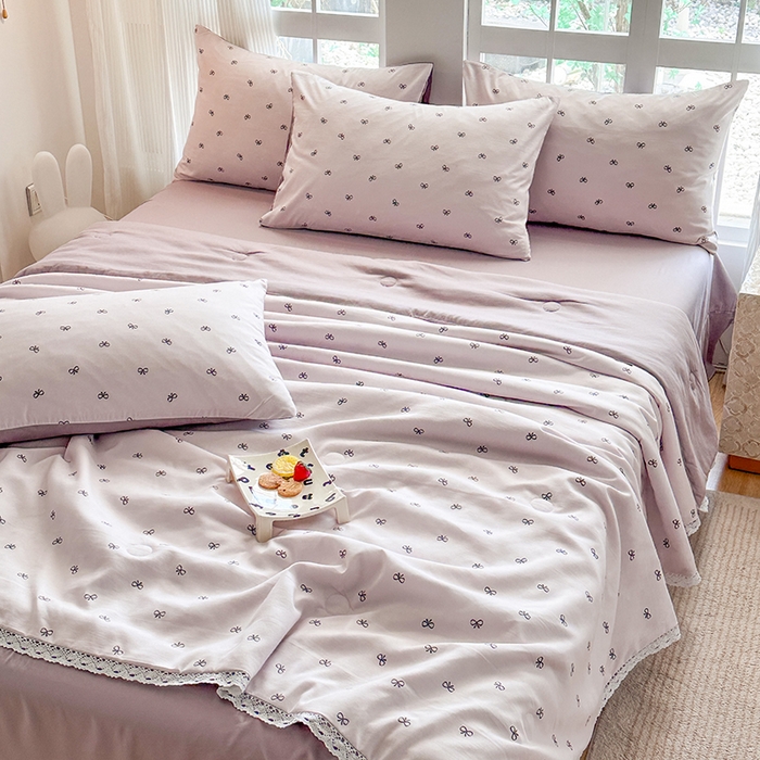 91家纺网 家纺一手货源 找家纺 斯卡诺家纺 2025新款针织双层纱韩版花边夏被四件套夏季夏凉被空调被 莫奈紫