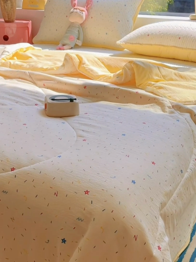 91家纺网 家纺一手货源 找家纺 老帅的工厂店 2025新款a类云感双层纱7a抗菌夏被床盖四件套 织梦