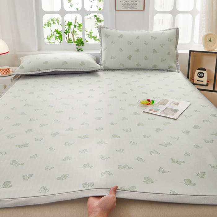 91家纺网 家纺一手货源 找家纺 曲宿家纺 2025新款高分子色织提花软凉席系列 蝴蝶-果绿