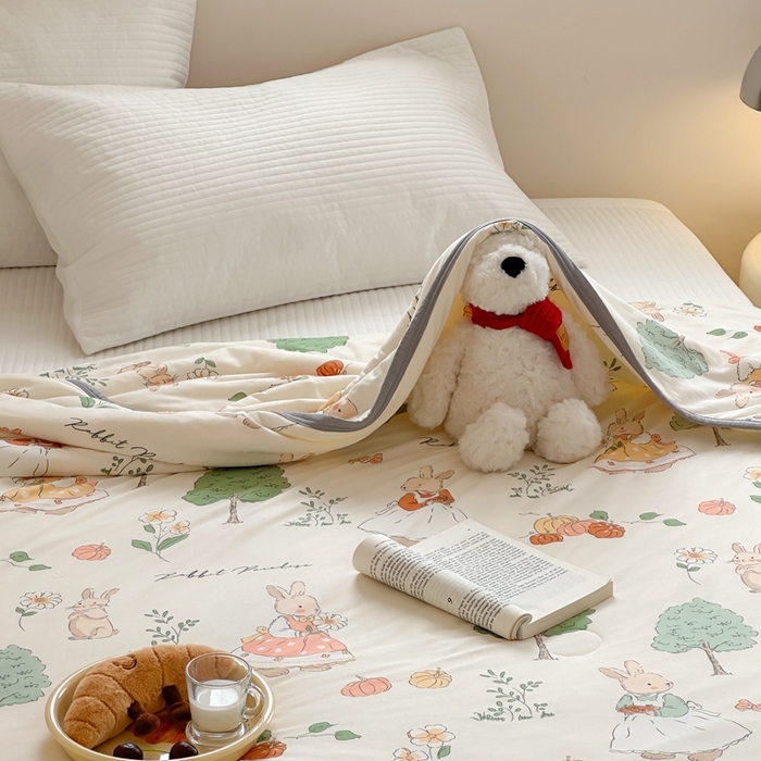 91家纺网 家纺一手货源 找家纺 觅糖家纺 2025新款软糯针织云柔大豆夏被 春天里