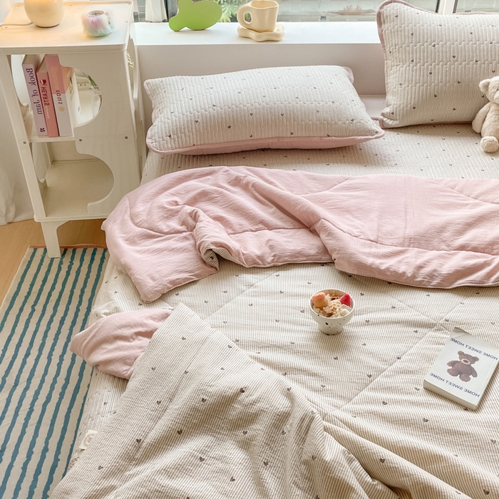 91家纺网 家纺一手货源 找家纺 （总）老帅的工厂店 2025新款a类云感双层纱7a抗菌夏被床盖四件套