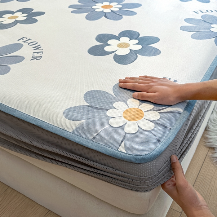 91家纺网 家纺一手货源 找家纺 花言狐语 2025新款真冰藤印花床笠款凉席 花语