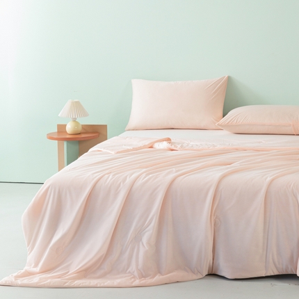 91家纺网 家纺一手货源 找家纺 瑜珠家纺 2025新款瑜珠云母凉感丝夏被 黛玉粉