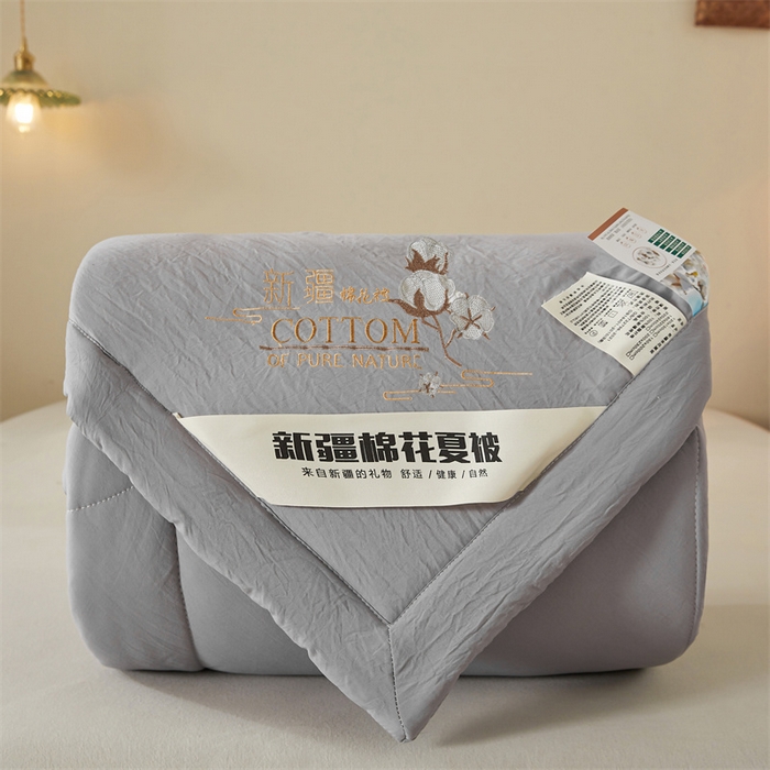 91家纺网 家纺一手货源 找家纺 西域种棉人·千百笠 2025新款A类100%新疆棉花夏凉被纯棉全棉填充毛巾绣绣花纯色双拼原棉空调被夏被 贵族灰