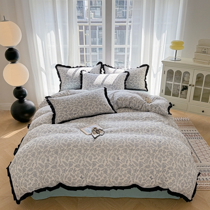 2025新款黑花边有氧云感m提花针织水洗m双层纱四件套 秘境