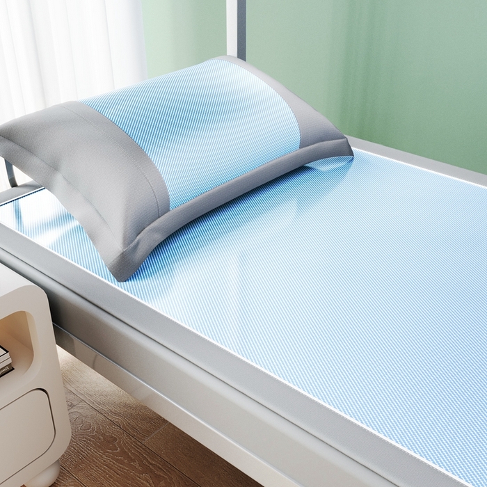 91家纺网 家纺一手货源 找家纺 川悦生活 2025新款纯色凉感冰丝席-小床 眠眠熊猫-水蓝