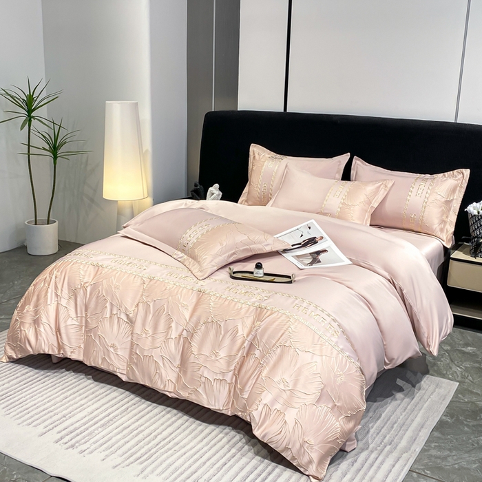 91家纺网 家纺一手货源 找家纺 子曰 2025新款金丝提花浮雕刺绣水洗真丝四件套 花语-粉