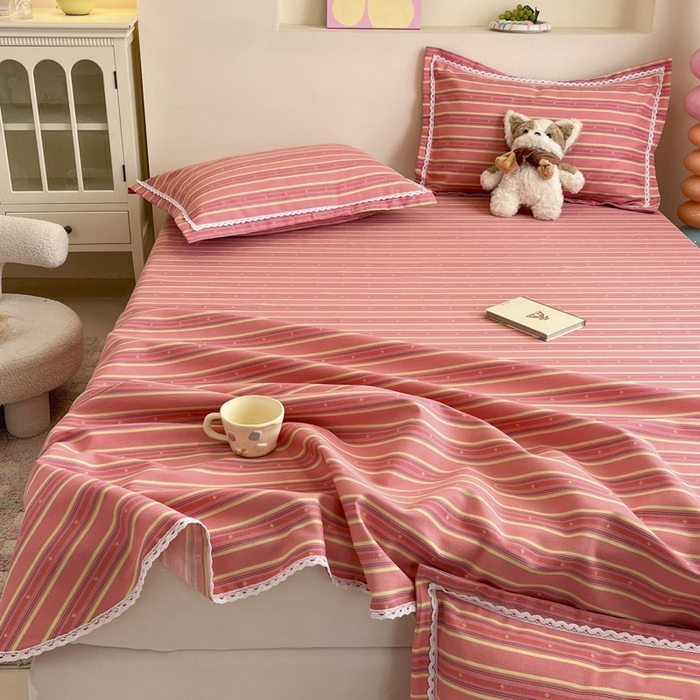 91家纺网 家纺一手货源 找家纺 新印象  2025新款花边老粗布床单款床笠款三件套细条纹-红