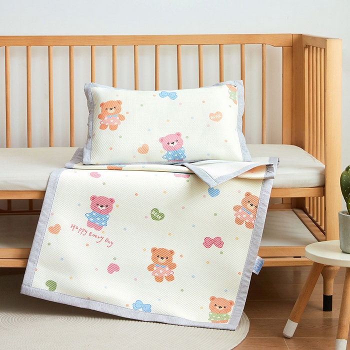 91家纺网 家纺一手货源 找家纺 嗨生活 2025新款A类儿童冰藤枕套 幼儿园枕套 儿童枕套 开心小熊