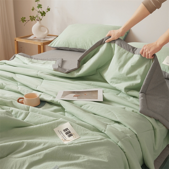91家纺网 家纺一手货源 找家纺 2025新款A类里外全棉夏凉被100%新疆棉纯棉全棉填充无印格子款空调被原棉夏被 里外全棉-双拼绿