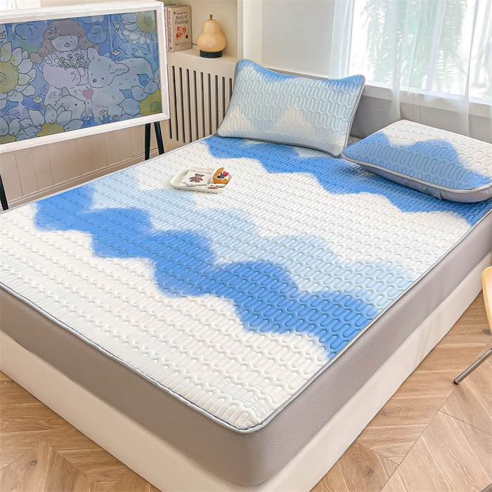 91家纺网 家纺一手货源 找家纺 布卢姆床垫 2025新款5mmA类乳胶凉席床笠套件夏被组合 海天线