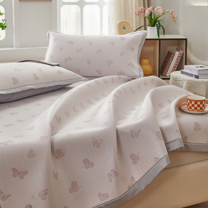 91家纺网 家纺一手货源 找家纺 曲宿家纺 2025新款高分子色织提花软凉席系列 蝴蝶-粉