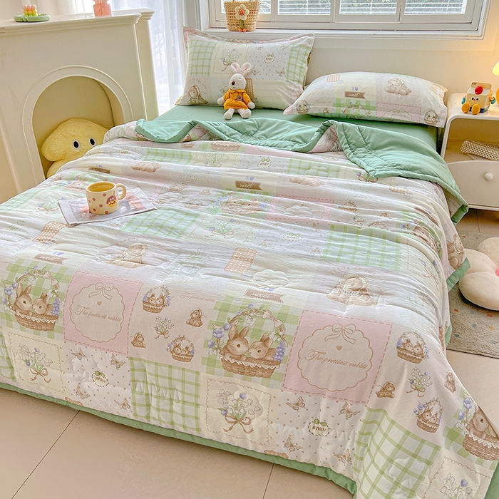 91家纺网 家纺一手货源 找家纺 西域种棉人·千百笠 2025新款A类新疆棉花夏凉被加宽包边水洗棉卡通印花吸湿透气棉花夏被空调被 凌香 宠物格