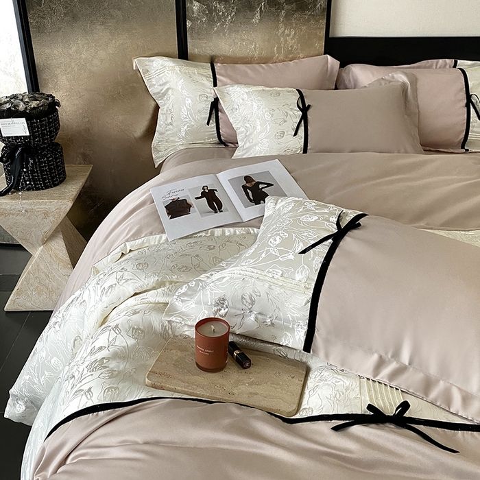 91家纺网 家纺一手货源 找家纺 优悦生活馆 2025年新款工艺款冰丝浮雕拼接四件套 璀璨之恋-香槟