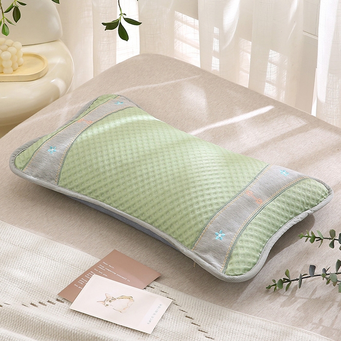 91家纺网 家纺一手货源 找家纺 纽乐家纺 2025夏季夏凉茶香枕头冰丝凉感华夫格凉豆豆茶叶茉莉花枕头枕芯 冰丝华夫格茶香枕-绿色 35x55cm/只