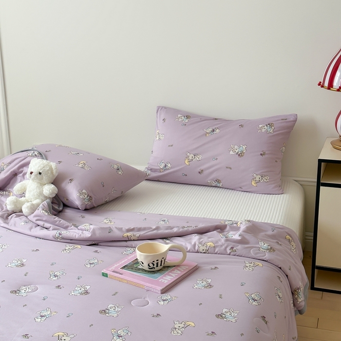 91家纺网 家纺一手货源 找家纺 觅糖家纺 2025新款软糯针织云柔大豆夏被 花蓝小兔