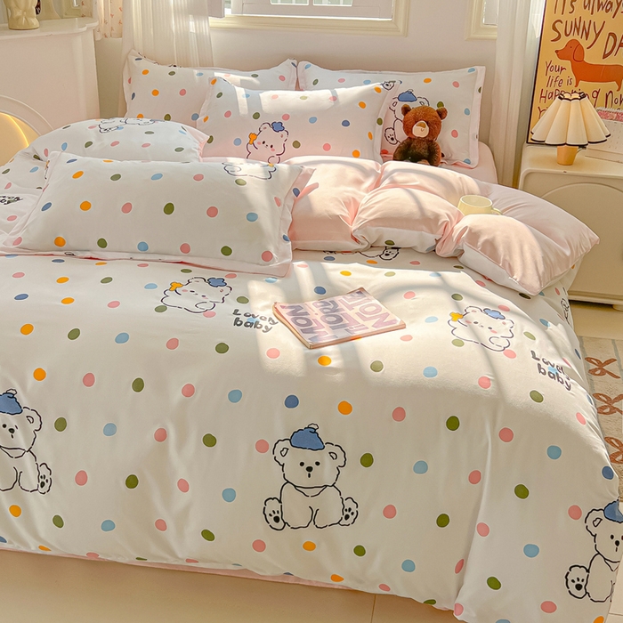 91家纺网 家纺一手货源 找家纺 悦织湾家纺 2025新款亲肤芦荟棉四件套轻奢印花磨毛床上用品亲肤棉四件套 彩点小熊