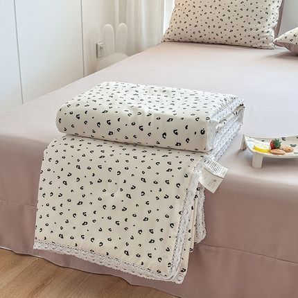 91家纺网 家纺一手货源 找家纺 （总）斯卡诺家纺 2025新款针织双层纱韩版花边夏被四件套夏季夏凉被空调被