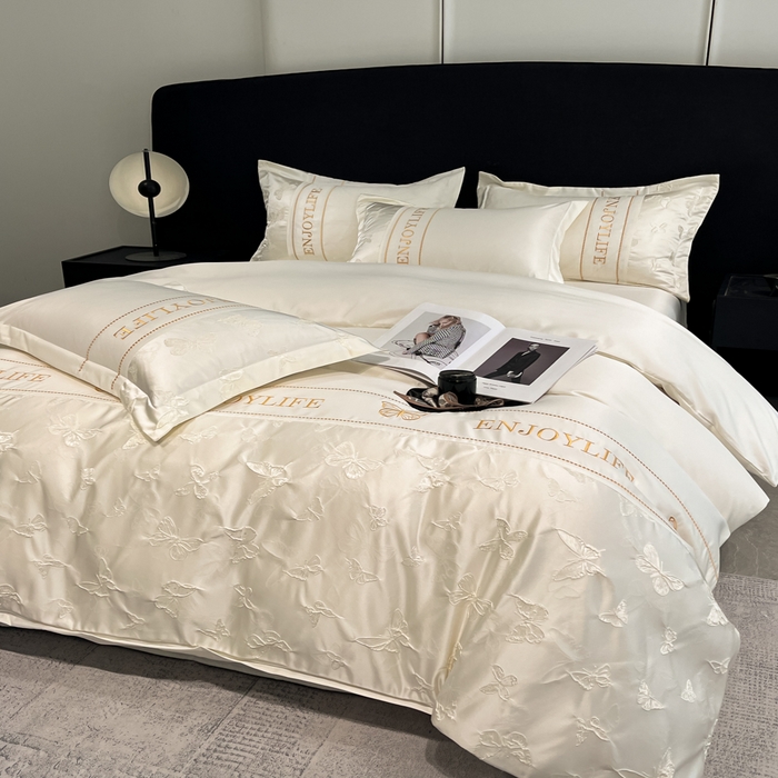 91家纺网 家纺一手货源 找家纺 米彩家纺 2025新款A类水洗真丝金丝浮雕提花绣花四件套 富蝶-奶白