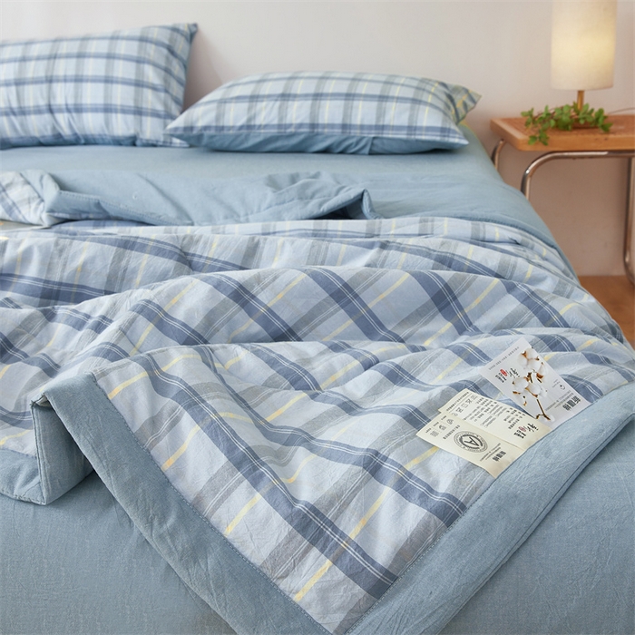 91家纺网 家纺一手货源 找家纺 2025新款A类里外全棉夏凉被100%新疆棉纯棉全棉填充无印格子款空调被原棉夏被 里外全棉-森蓝格