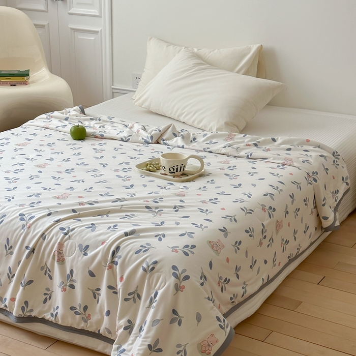 91家纺网 家纺一手货源 找家纺 觅糖家纺 2025新款软糯针织云柔大豆夏被 乖乖熊