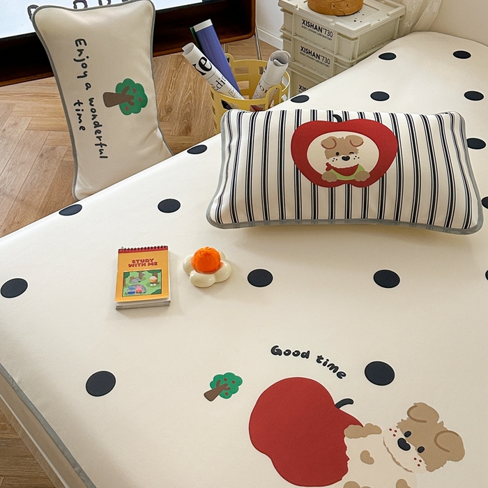 91家纺网 家纺一手货源 找家纺 美乐迪家纺 2025新款碳光凉感冰丝席 苹果狗狗