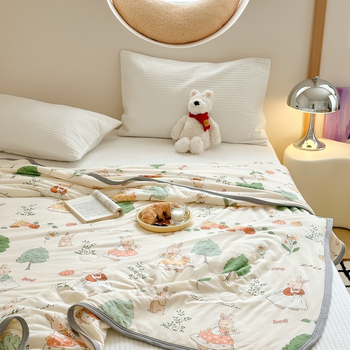 91家纺网 家纺一手货源 找家纺 觅糖家纺 2025新款软糯针织云柔大豆夏被 春天里