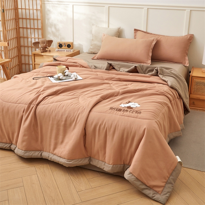 91家纺网 家纺一手货源 找家纺 西域种棉人·千百笠 2025新款A类100%新疆棉花夏凉被纯棉全棉填充毛巾绣绣花纯色双拼原棉空调被夏被 云暖-香妃玉