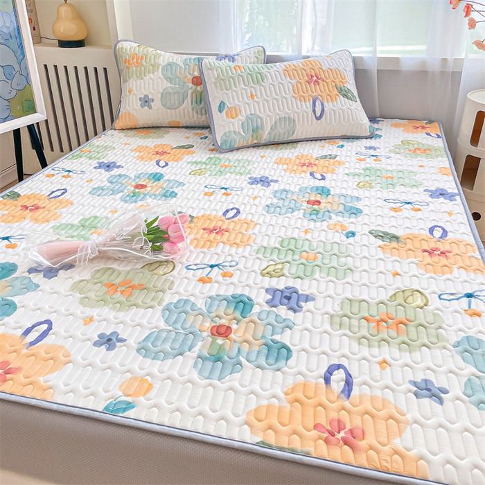 91家纺网 家纺一手货源 找家纺 布卢姆床垫 2025新款5mmA类乳胶凉席床笠套件夏被组合 彩色花园