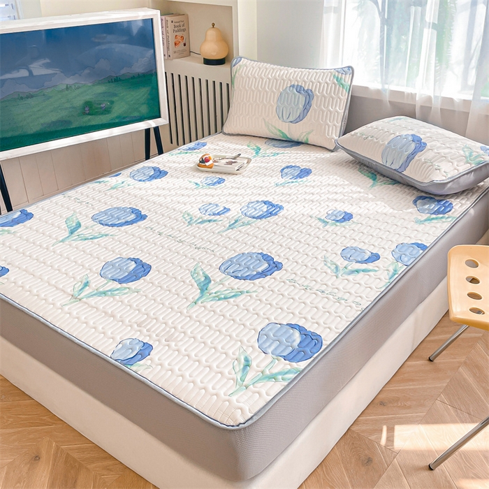 91家纺网 家纺一手货源 找家纺 布卢姆床垫 2025新款5mmA类乳胶凉席床笠套件夏被组合 郁金香-蓝