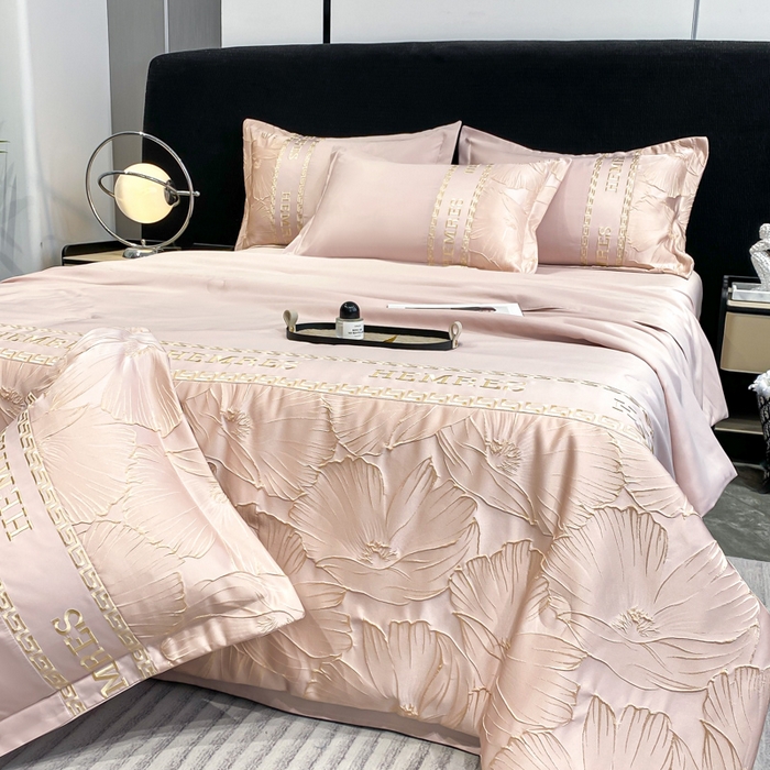 91家纺网 家纺一手货源 找家纺 子曰 2025新款金丝提花浮雕刺绣水洗真丝夏被四件套夏凉被空调被 花语-粉