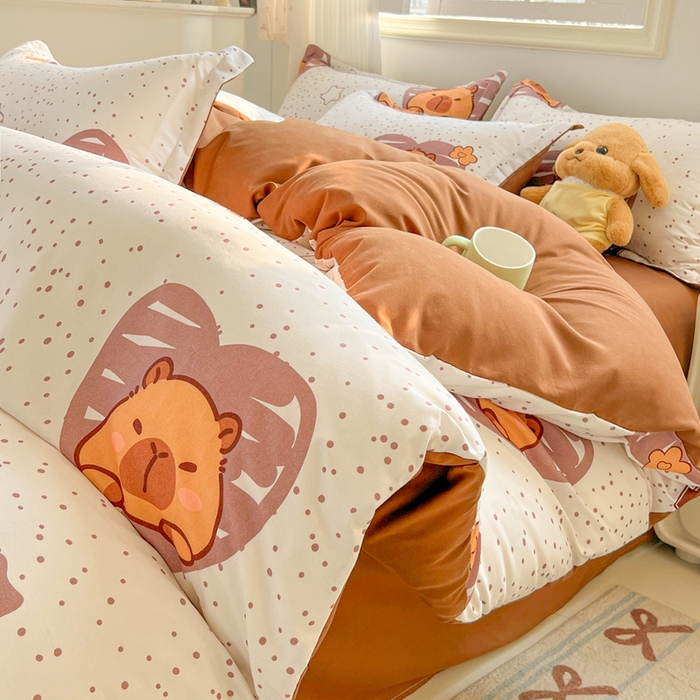 91家纺网 家纺一手货源 找家纺 悦织湾家纺 2025新款亲肤芦荟棉四件套轻奢印花磨毛床上用品亲肤棉四件套 卡皮巴拉