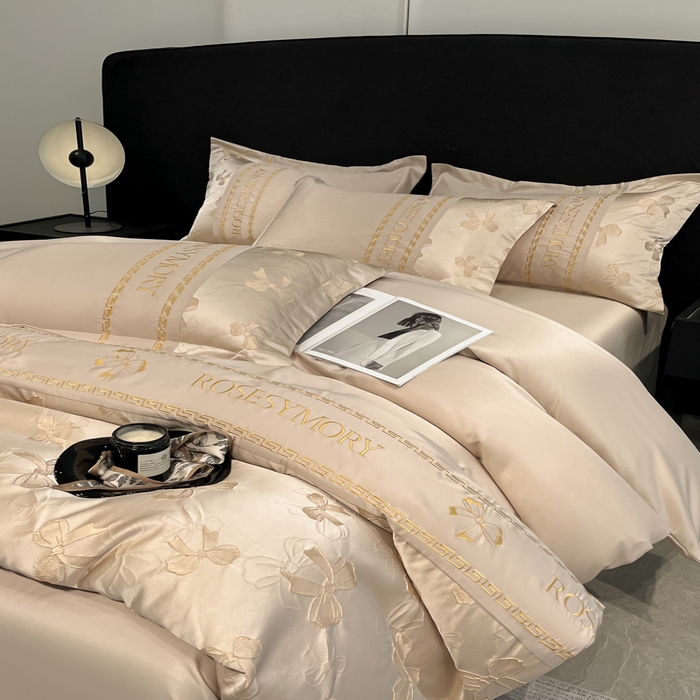 91家纺网 家纺一手货源 找家纺 米彩家纺 2025新款A类水洗真丝金丝浮雕提花绣花四件套 情结-香槟