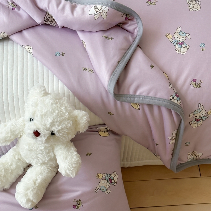 91家纺网 家纺一手货源 找家纺 觅糖家纺 2025新款软糯针织云柔大豆夏被 花蓝小兔