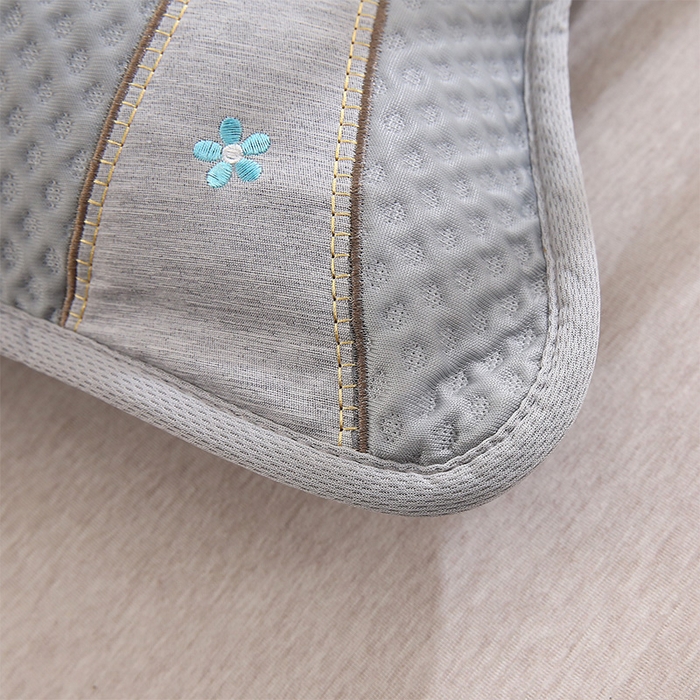 91家纺网 家纺一手货源 找家纺 纽乐家纺 2025夏季夏凉茶香枕头冰丝凉感华夫格凉豆豆茶叶茉莉花枕头枕芯 冰丝华夫格茶香枕-灰色 35x55cm/只